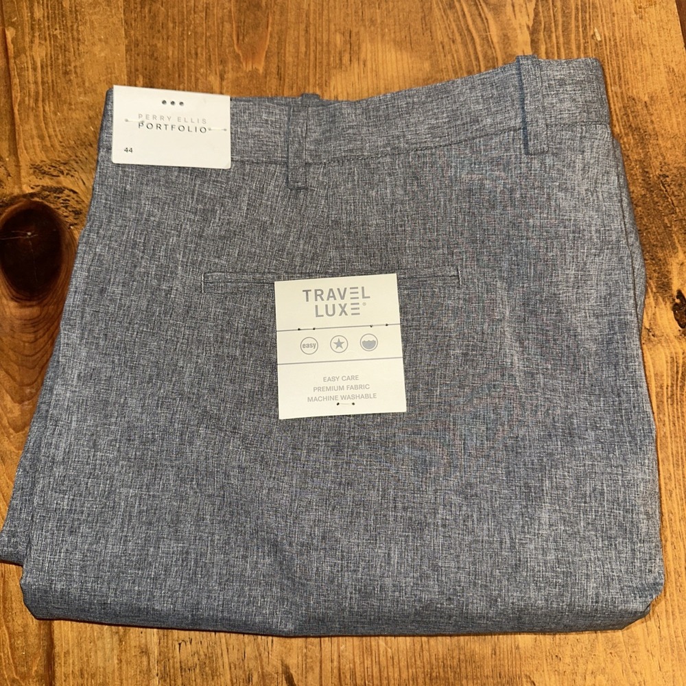 PERRY ELLIS Portfolio Easy Care Performance Stretch Travel‎ Luxe Short Size 44
